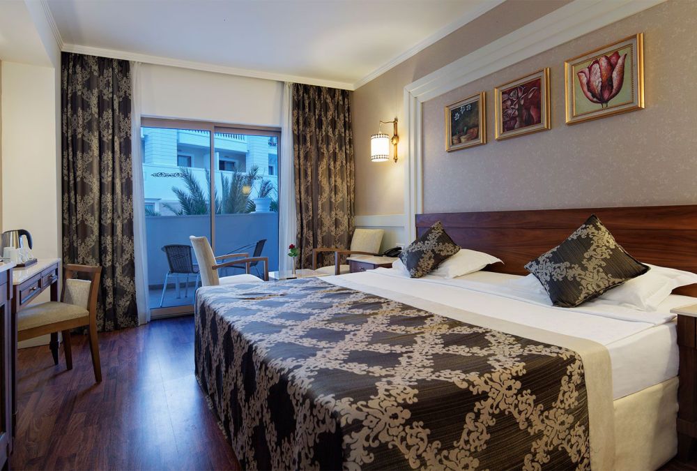 Standard Room LV, Alba Queen Hotel 5*