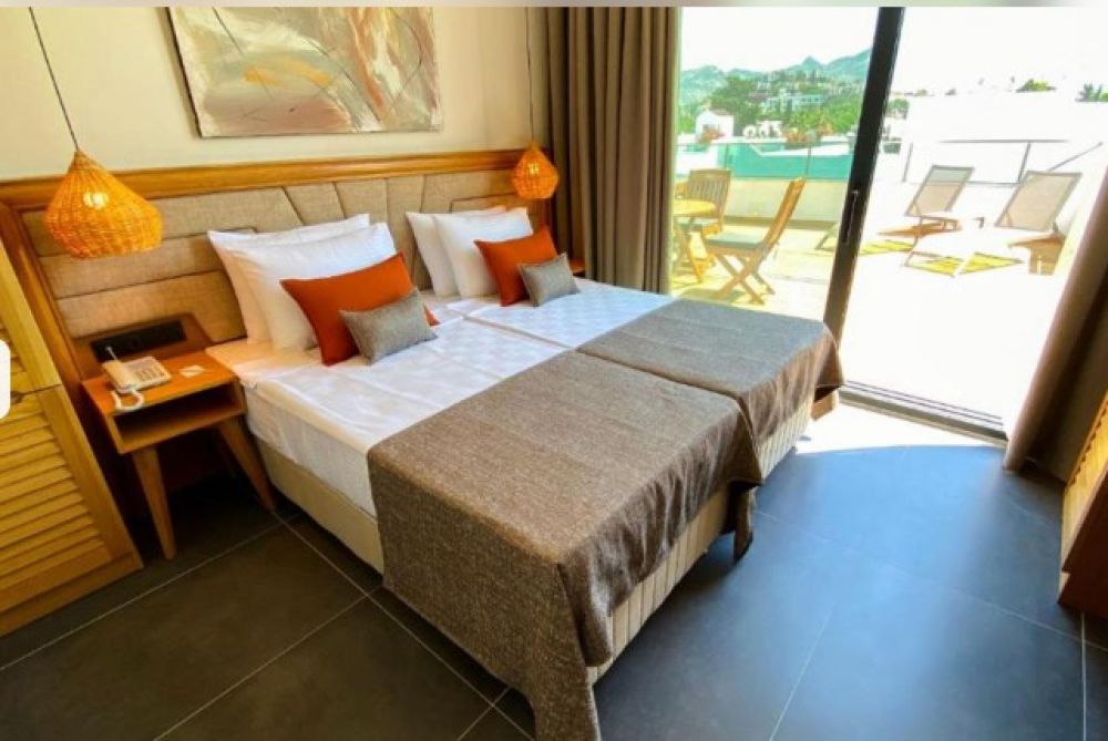 Executive Deluxe Suite, Yalipark Beach Hotel 4*