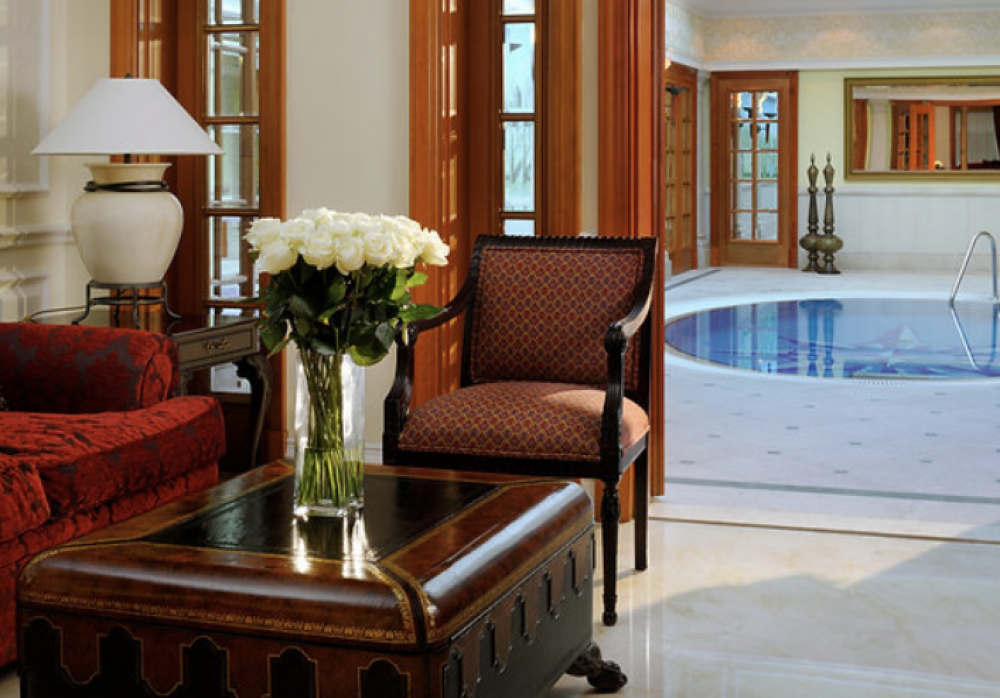 Royal Suite, The Bristol Hotel By Royal Orchid Hotel Management 4*