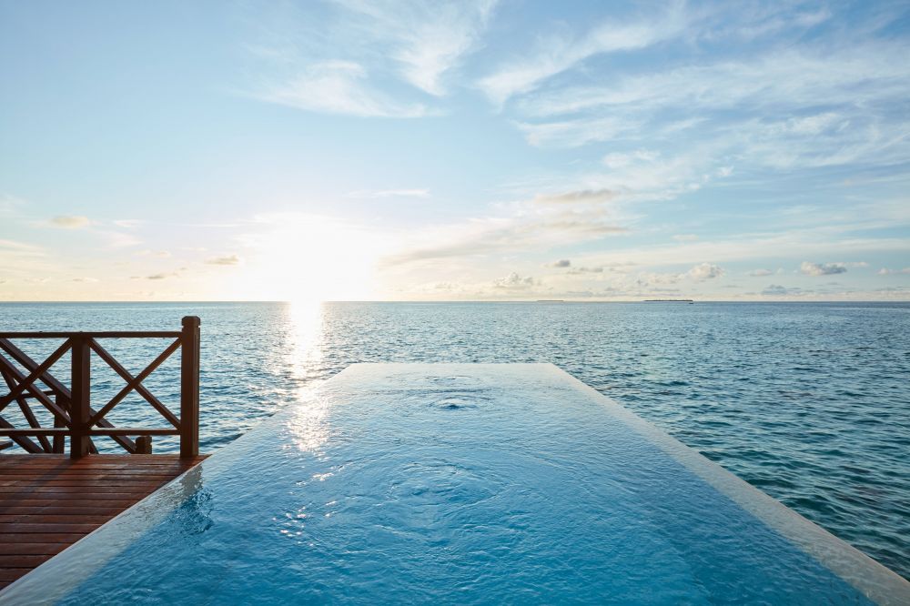 Grand Water Villa with Pool, Sun Siyam Vilu Reef 5*