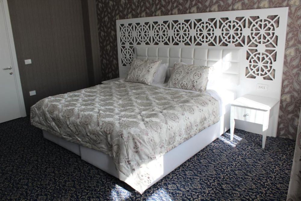 Standard Room, Old Gates 4*