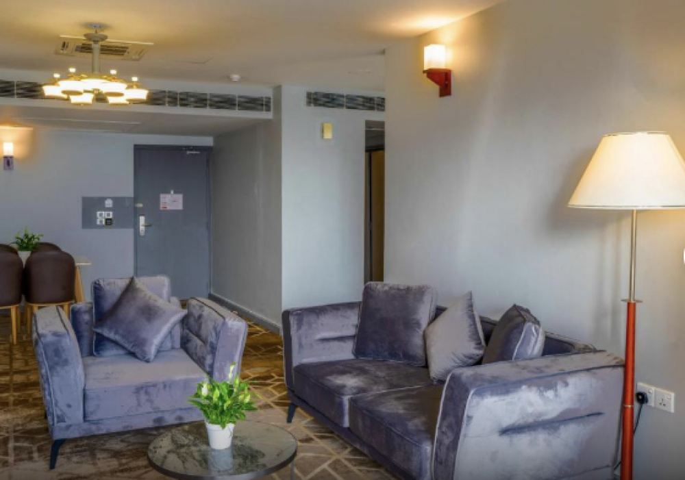 Executive Suite Room, Manhattan Business Hotel 4*