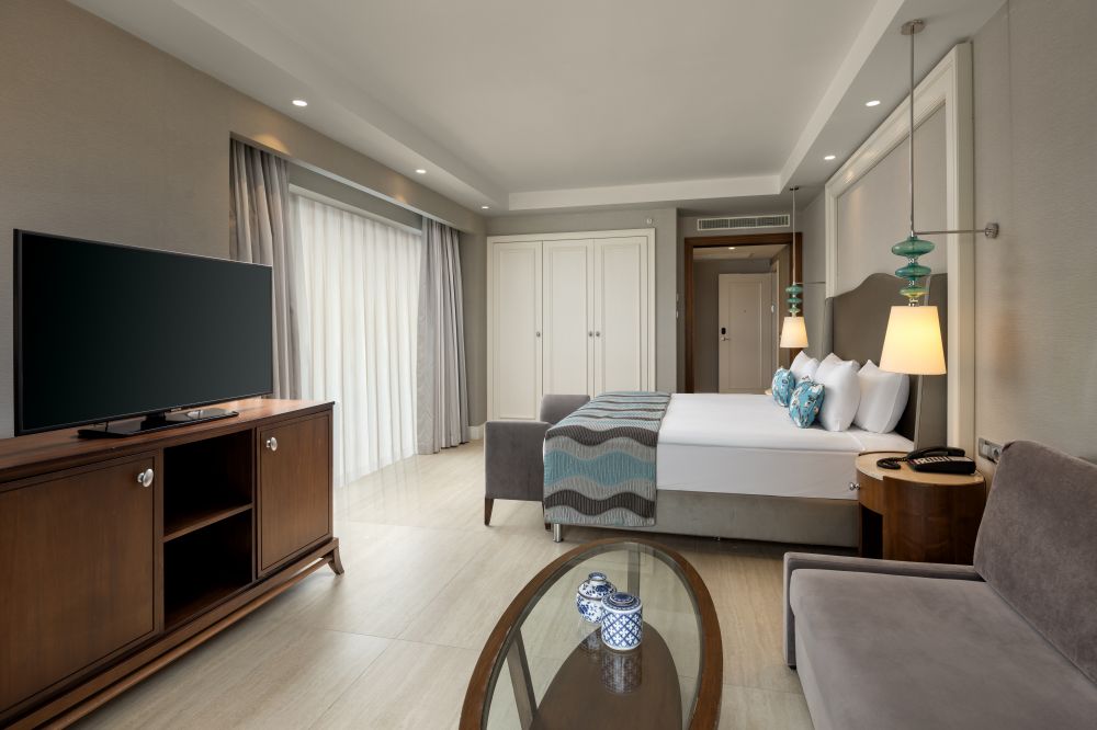 Corner Suite, Titanic Deluxe Belek 5*