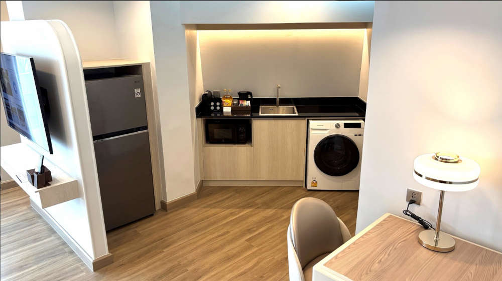 Junior suite terrace (king bed), Centre Point Hotel Pratunam 4*