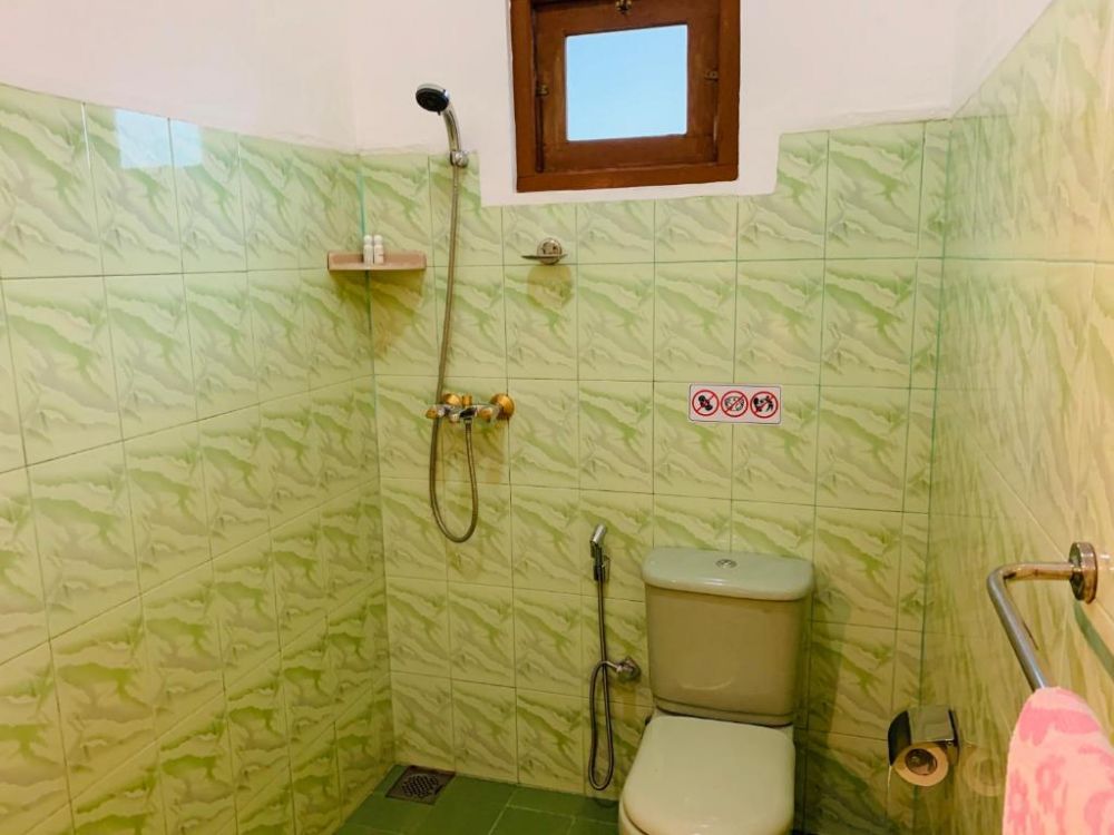 Standard Room non AC/with AC, Sam's Guest House 2*