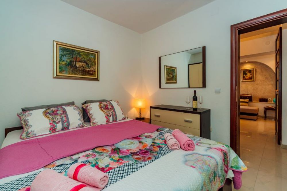 APP 04+1 2 bedroom, Andric Apartments 4*