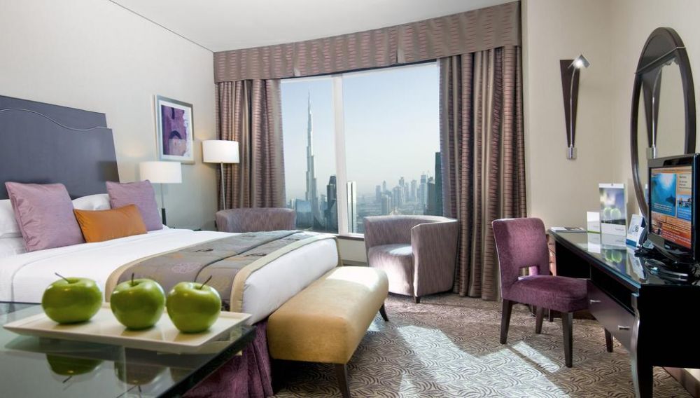 Club Room, Rose Rayhaan by Rotana 4*