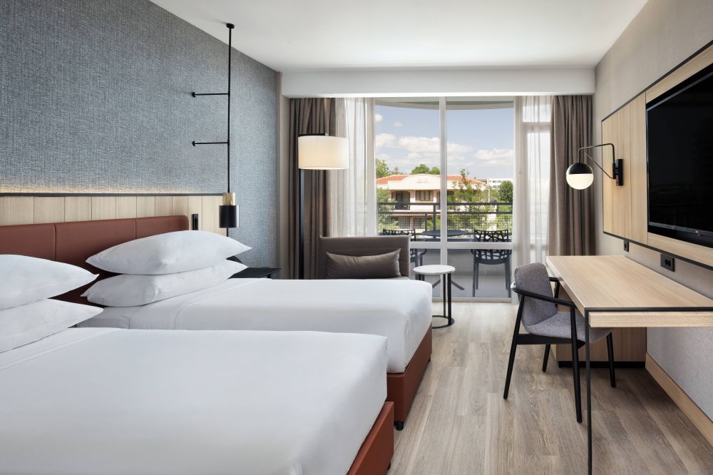 Deluxe King/ Twin Rooms With City And Sea View, Im Dreamer (ex. Four Points by Sheraton) 4*