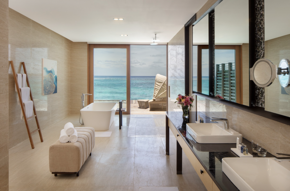 3 Bedroom Overwater Royal Residence, Radisson Blu Maldives 5*
