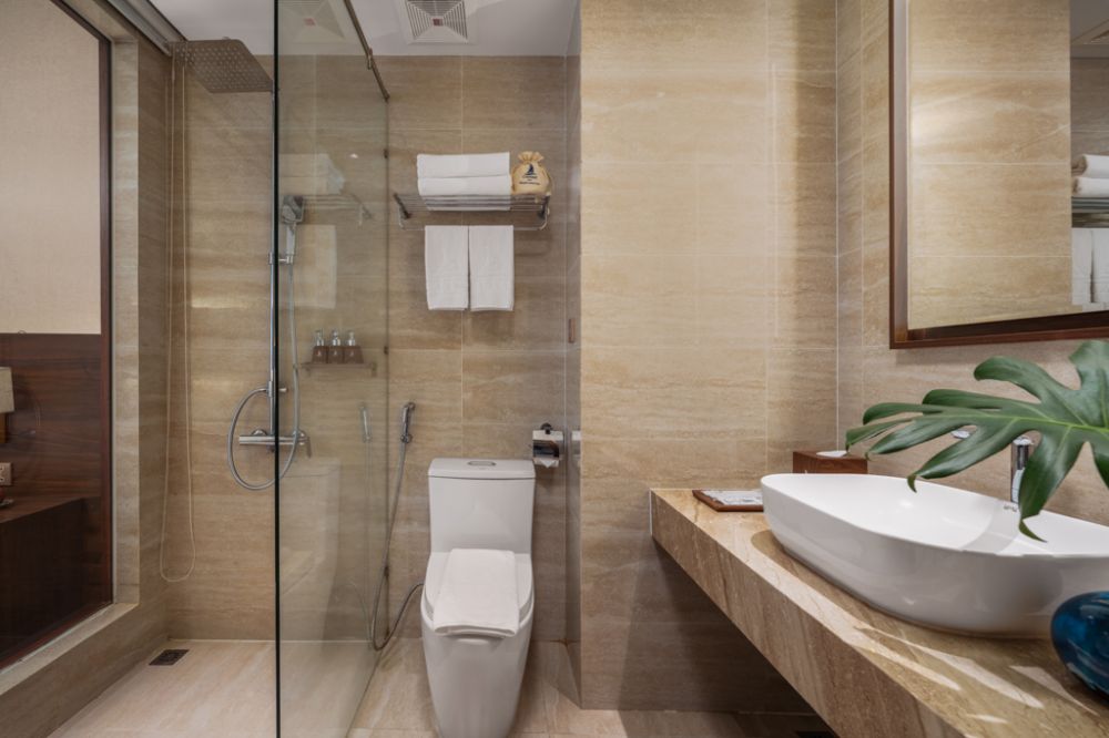 Premier Twin, Canvas Danang Beach Hotel 4*