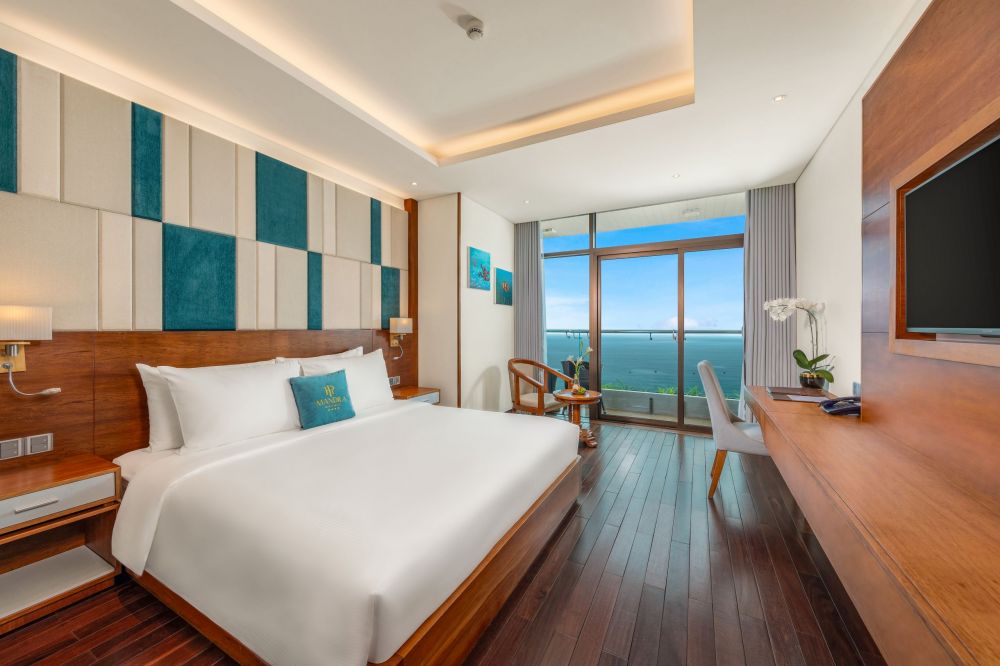Ocean Front, Mandila Beach Hotel 3+