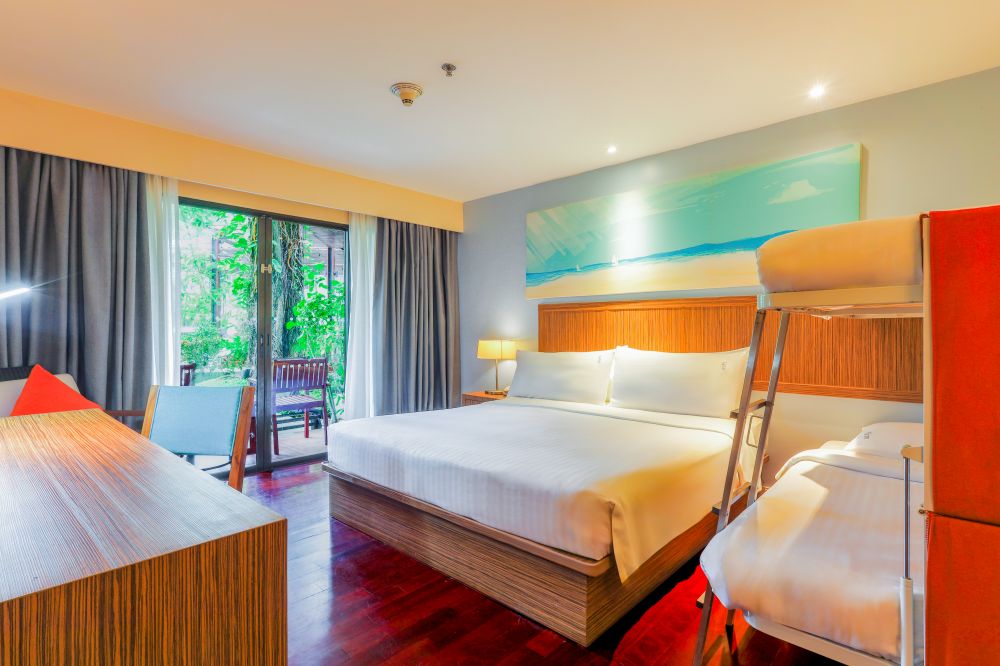 1 King 1 Bunk Standard Family Room, Holiday Inn Resort Phuket Surin Beach (ex. Destination Resorts Phuket Surin Beach) 4*