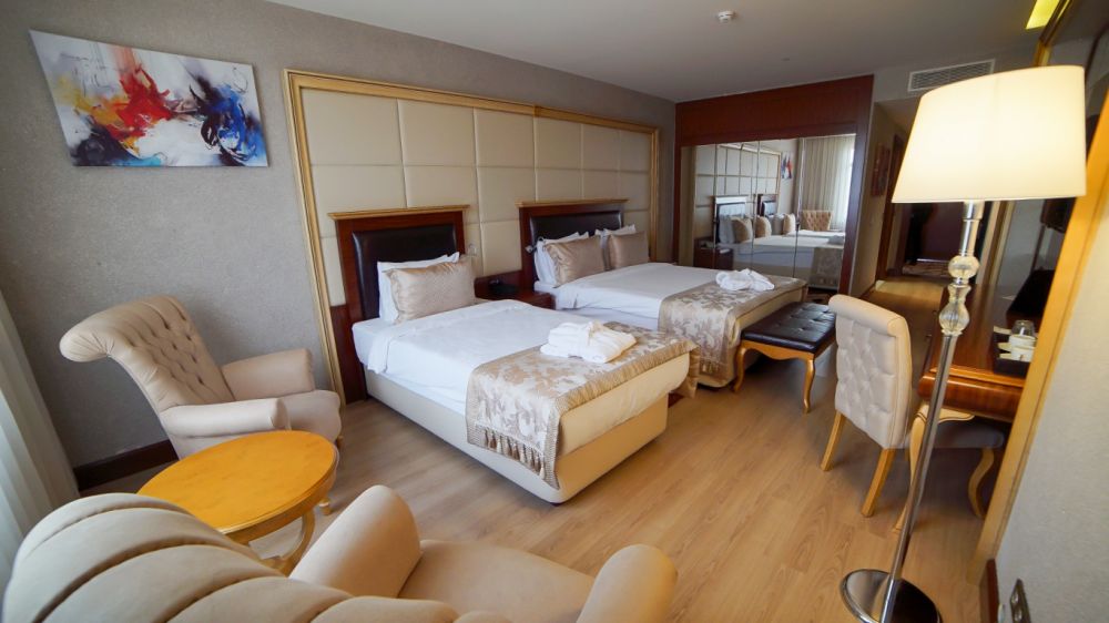Deluxe Triple Room, Wyndham 5*