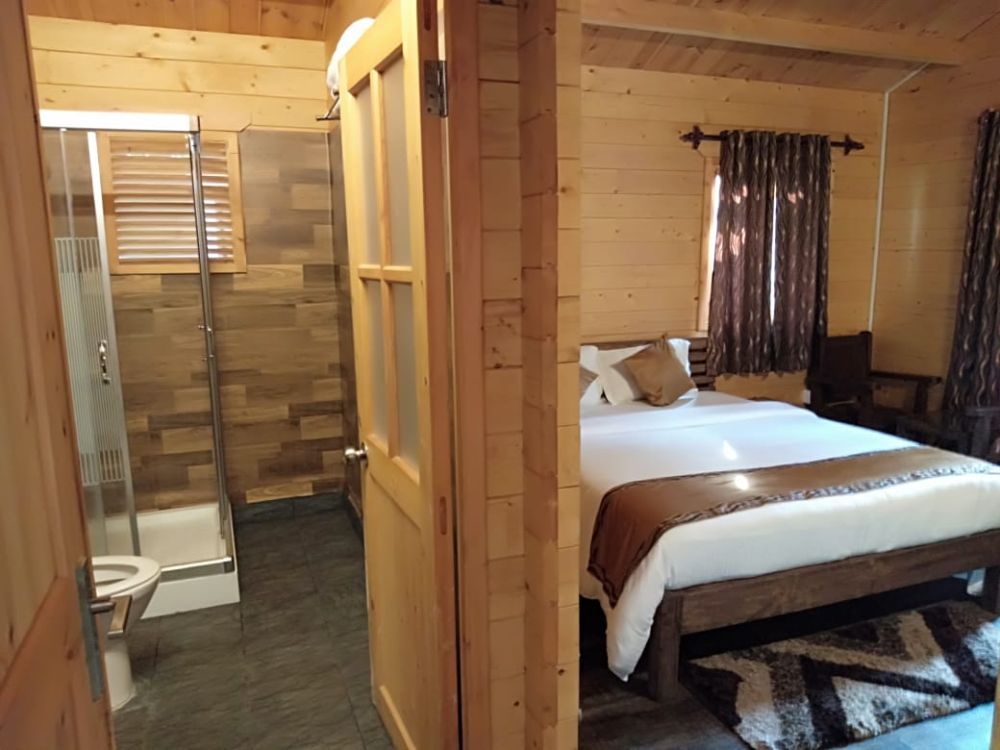 Super Deluxe, Super Townhouse Morjim (ex.Wenzette Cottages) 2*