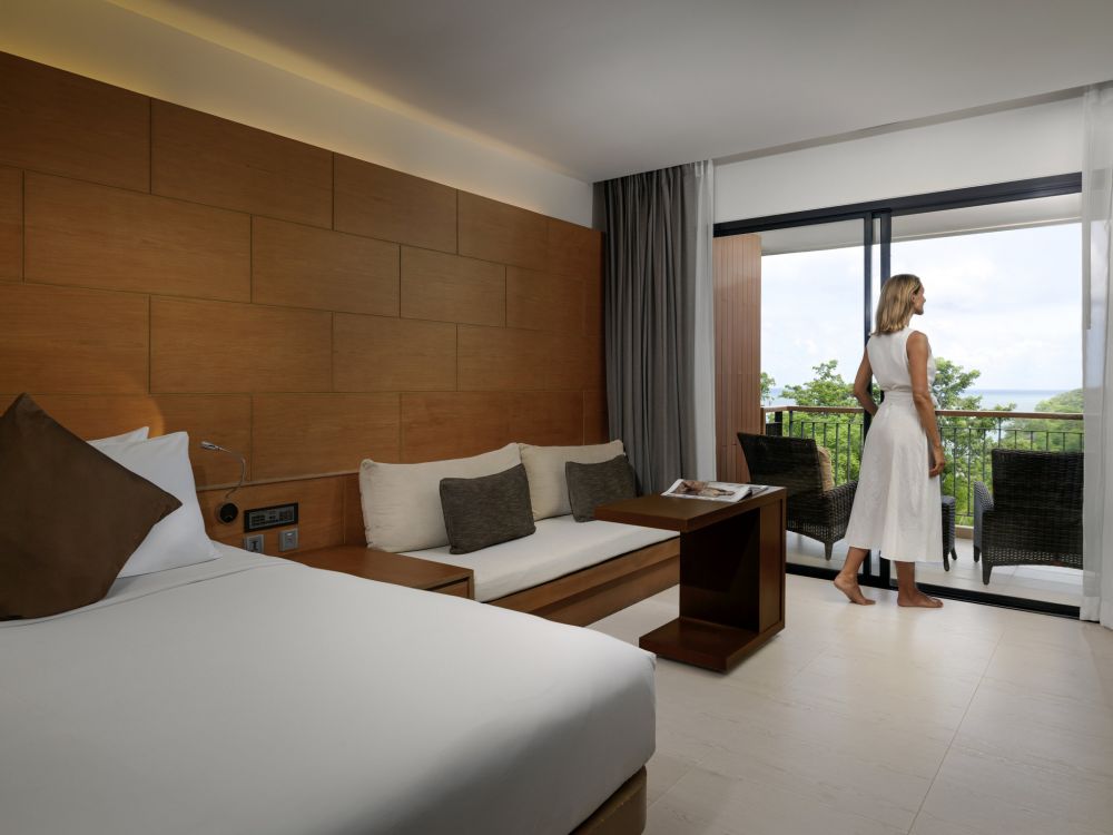 Deluxe Room Pool View/Sea View King + Sofa Bed, Novotel Phuket Kata Avista Resort & Spa 5*