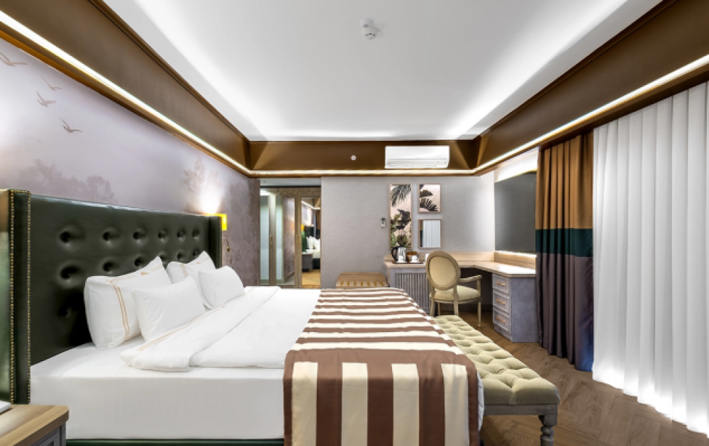 Corner Suite, Utopia World Hotel 5*