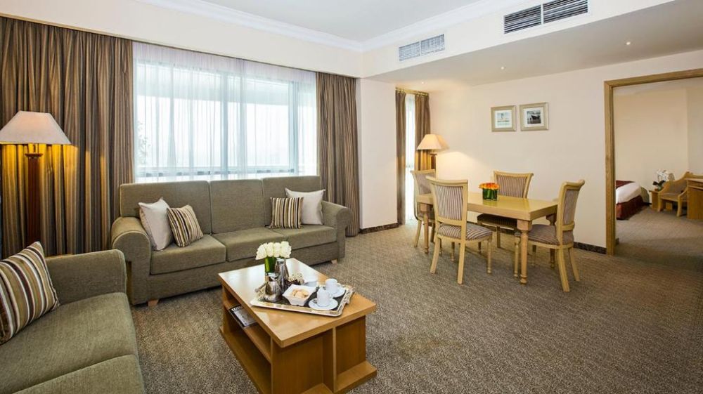 Season Suite, DoubleTree by Hilton Dubai Port Saeed (ex. City Seasons Dubai Hotel) 4*