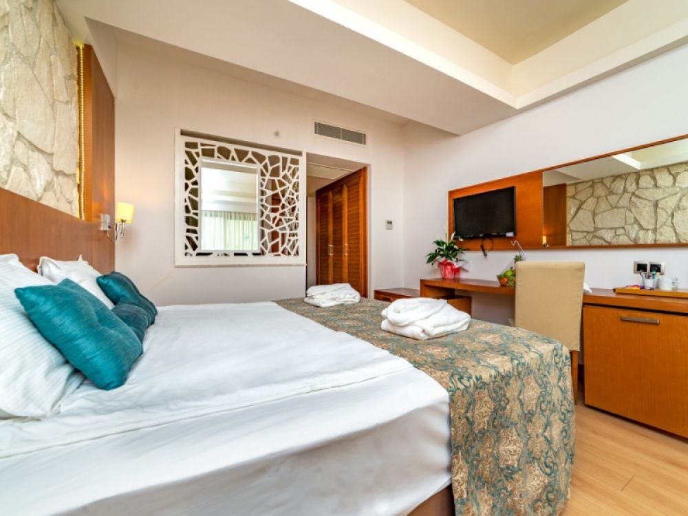Standard LV, Armas Life Belek 5*
