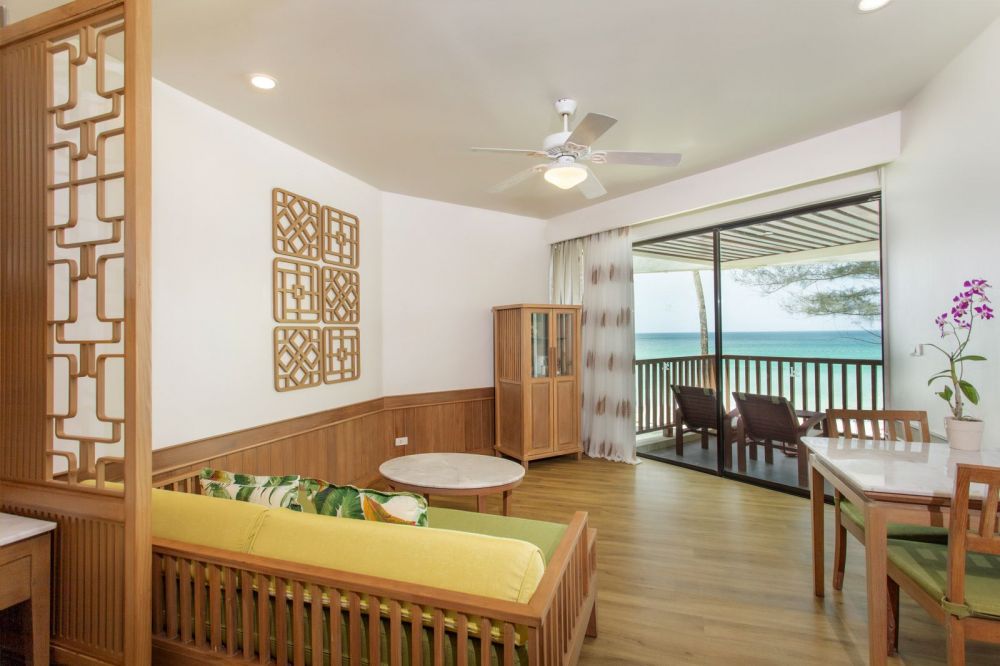 Junior Suite Oceanfront (Thani Wing), Katathani Phuket Beach Resort 5*