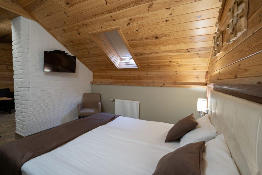 3-room Two-level Suite (Vita Lake Hotel), Озеро Vita 