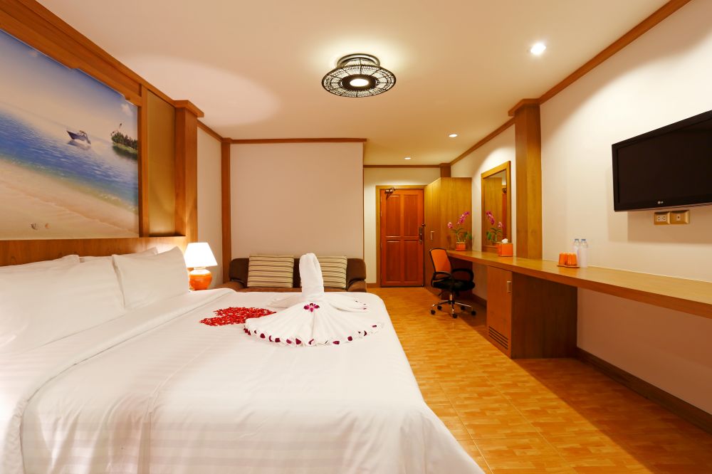 Deluxe Lagoon Room, Chabana Resort 4*