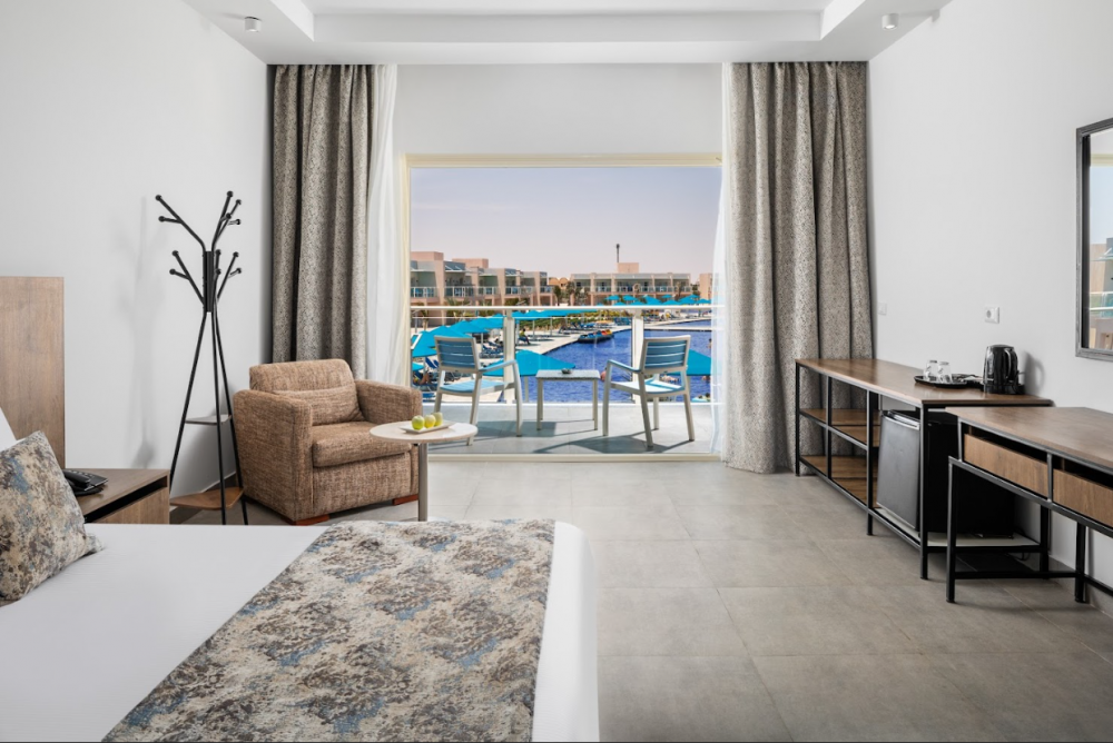 Deluxe Room Pool View, Albatros Sea World Marsa Alam 5*
