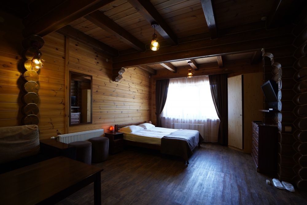 Family Junior Suite with Fireplace (Borzhava Cottage), Озеро Vita 