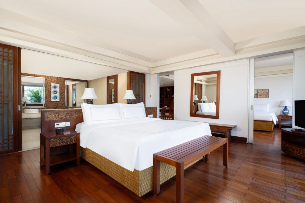 Swiss Superior Suite (ex.Deluxe Family Suite (2 bedroom)), Swissotel & Grand Mercure Sanya Yalong Bay 5*