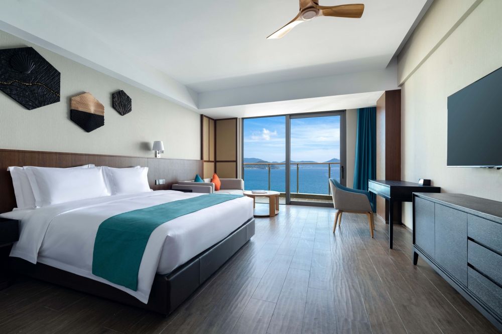 180-Degree Panoramic View, Sanya Junji Seaview 5*