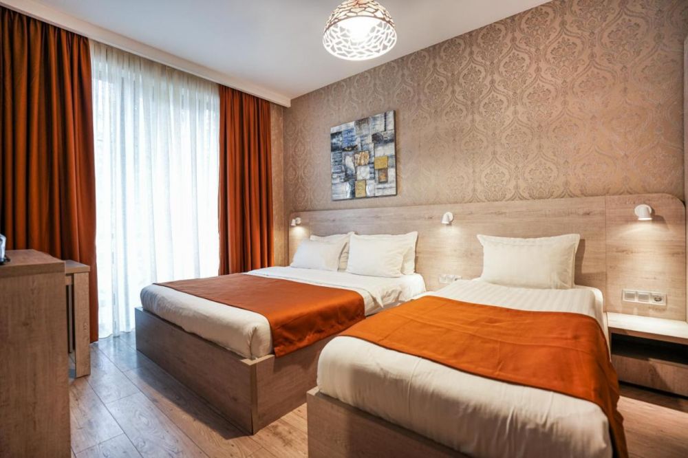 Standard/ Standard TRPL, 1 Hotel Borjomi (ex.Milano Palace) 4*