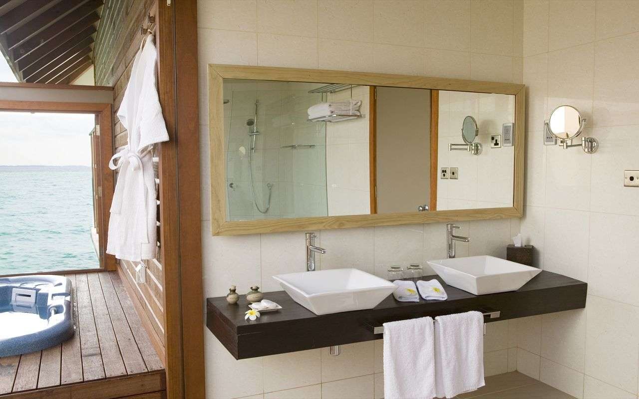 Ocean Jacuzzi Villa, Veligandu Island Resort 5*