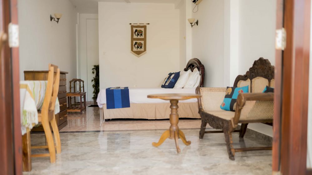Sea Breeze Room 3rd floor, Mothers Place Hikkaduwa 2*