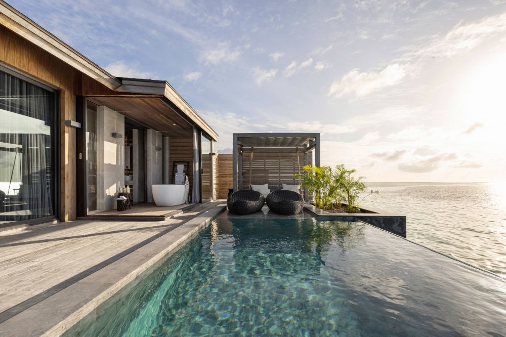 Aqua Pool Villa Sunrise View/ Sunset View, Madifushi Private Island 5*