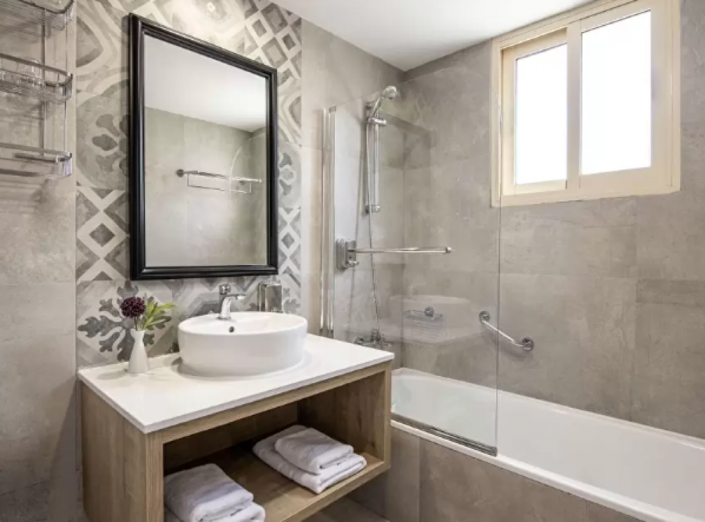 Double Room Inland View, Louis Paphos Breeze 4+