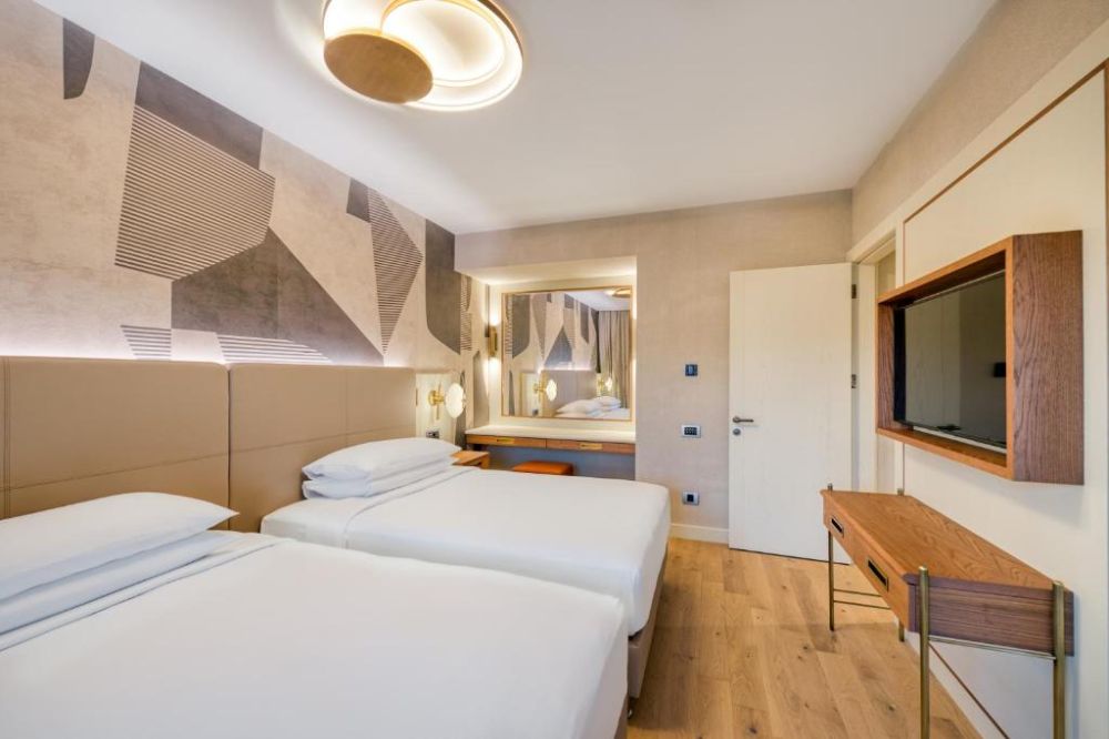 Lake House e Swim-up Suite, Hilton Dalaman Sarigerme Resort & Spa 5*