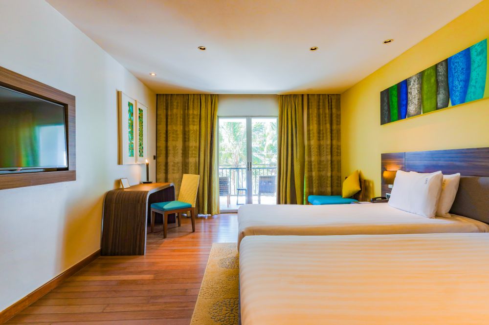 1 King Premium, Holiday Inn Resort Phuket Karon Beach (ex. Destination Resorts Phuket Karon Beach) 4*