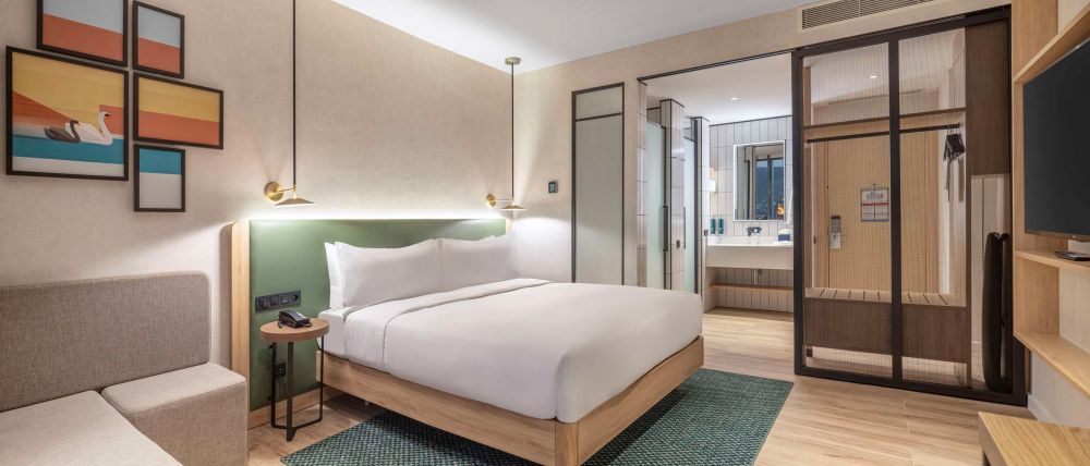 King Room with Sofa Bed, Hilton Garden Inn Tbilisi Riverview 4*