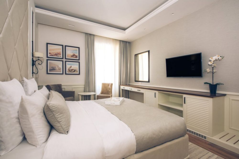 Double Deluxe, Heritage Grand Perast by Rixos (ex. Iberostar Grand Perast) 5*