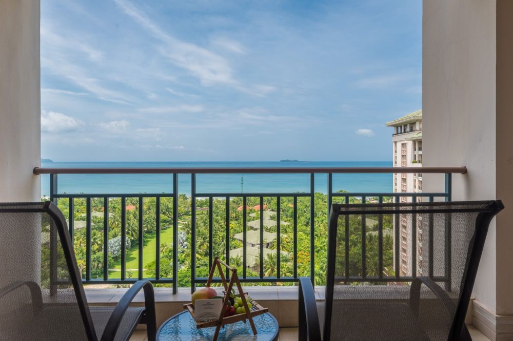 Supreme Seaview Room, Howard Johnson Resort Sanya Bay 5*