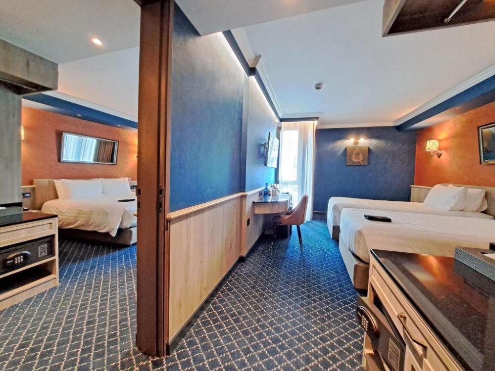 Double Decker Coach, The Coach Boutique Hotel Bangkok 4*