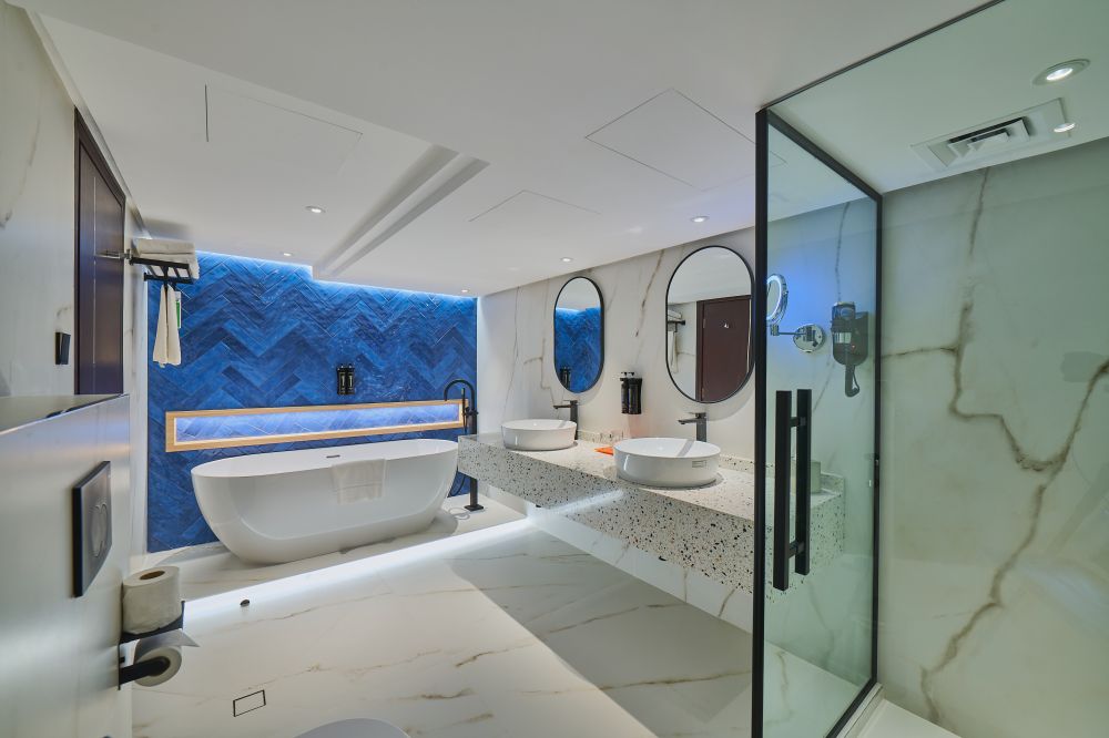 Two-bedroom Penthouse Suite, Ramada Hotel & Suites By Wyndham Jbr (ex. Hawthorn Suites) 4*