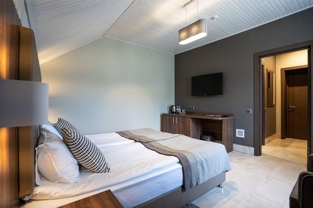 Junior Suite for 2 people (Borzhava 2 Cottage), Озеро Vita 