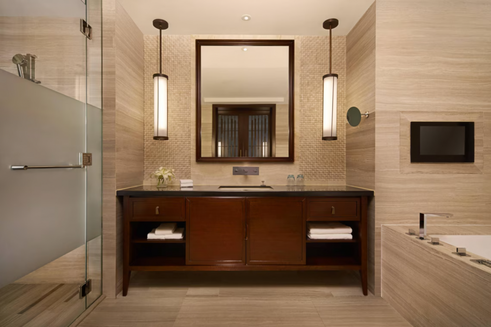Panorama Suite, Sheraton Shenzhou Peninsula Resort 5*