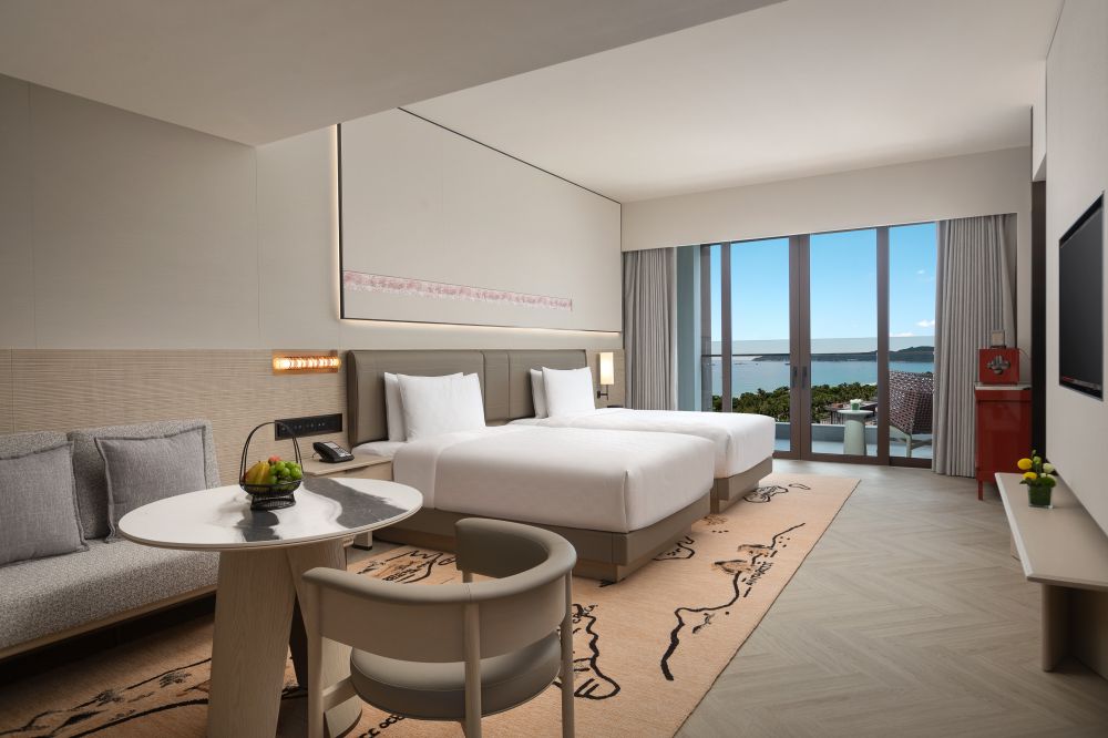 Hualuxe Lake View Family Studio, Hualuxe Sanya Yalong Bay Resort 5*