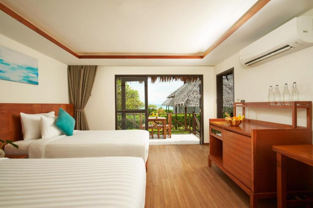 Deluxe Sea View Bungalow, Saii Phi Phi Island Village (ex. Phi Phi Island Village Beach Resort) 5*