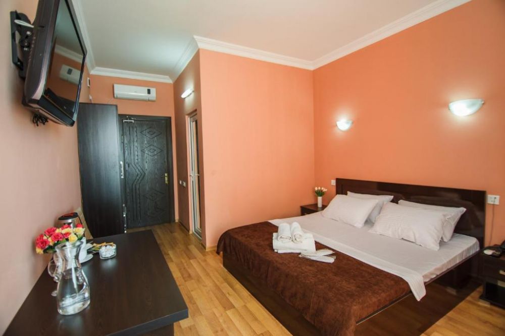 Standard DBL/TRPL, Egrisi 3*