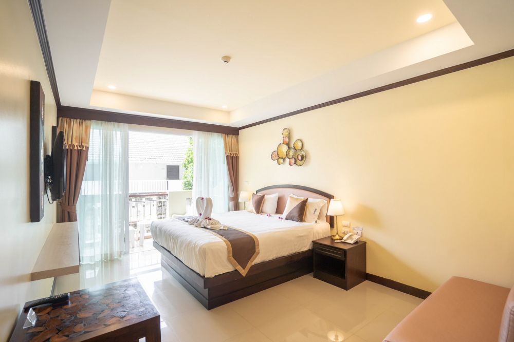 Deluxe Double Room with Balcony, Baan Sailom Hotel 3*
