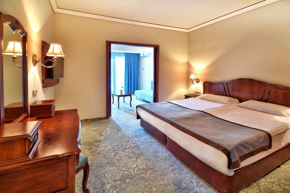 Family Room, Grifid Bolero 4*