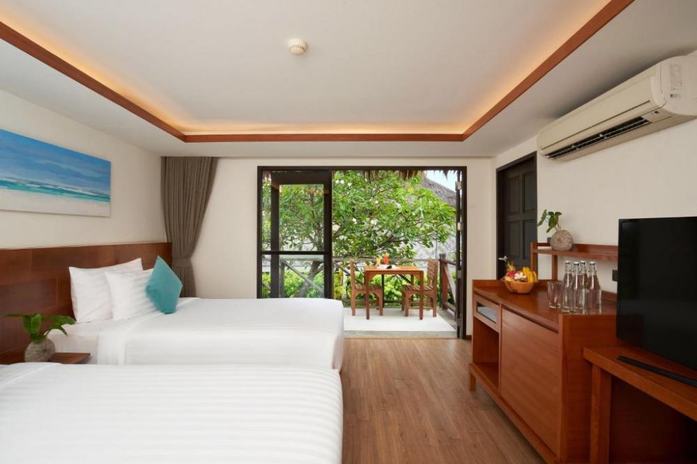 Deluxe Premium Bungalow, Saii Phi Phi Island Village (ex. Phi Phi Island Village Beach Resort) 5*