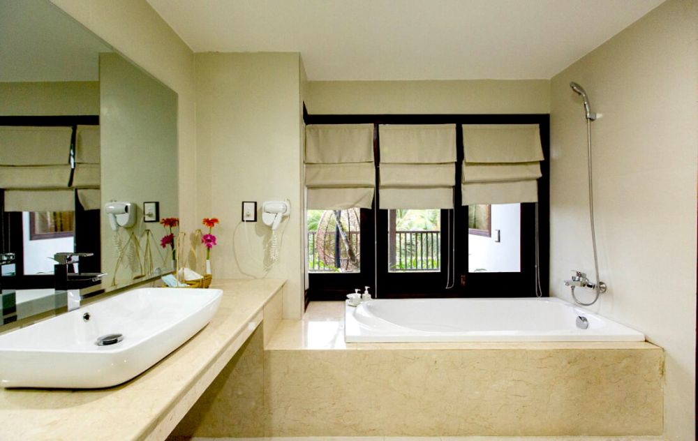 Premium, Emerald Hoian Riverside Resort 4*
